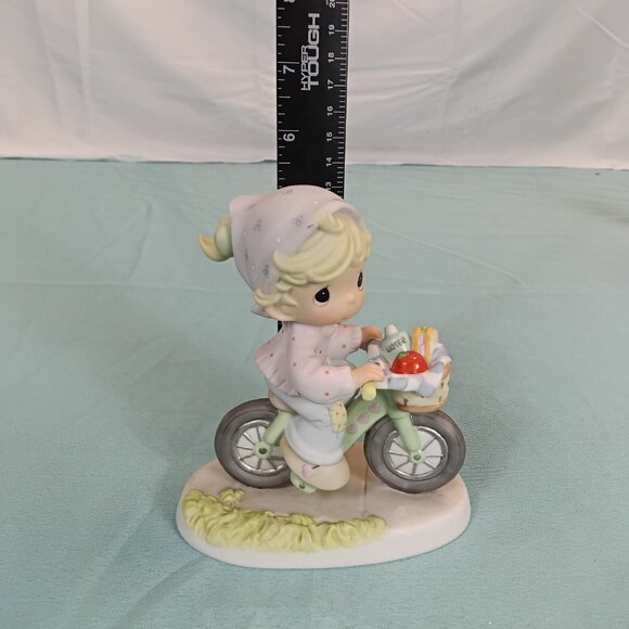 E2-12    Precious Moments Members Figurine The Road To A Friend Is Never Long - Picture 6 of 6